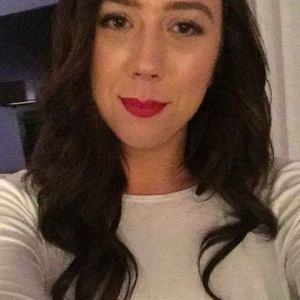 Meet your Posher, Adrienne